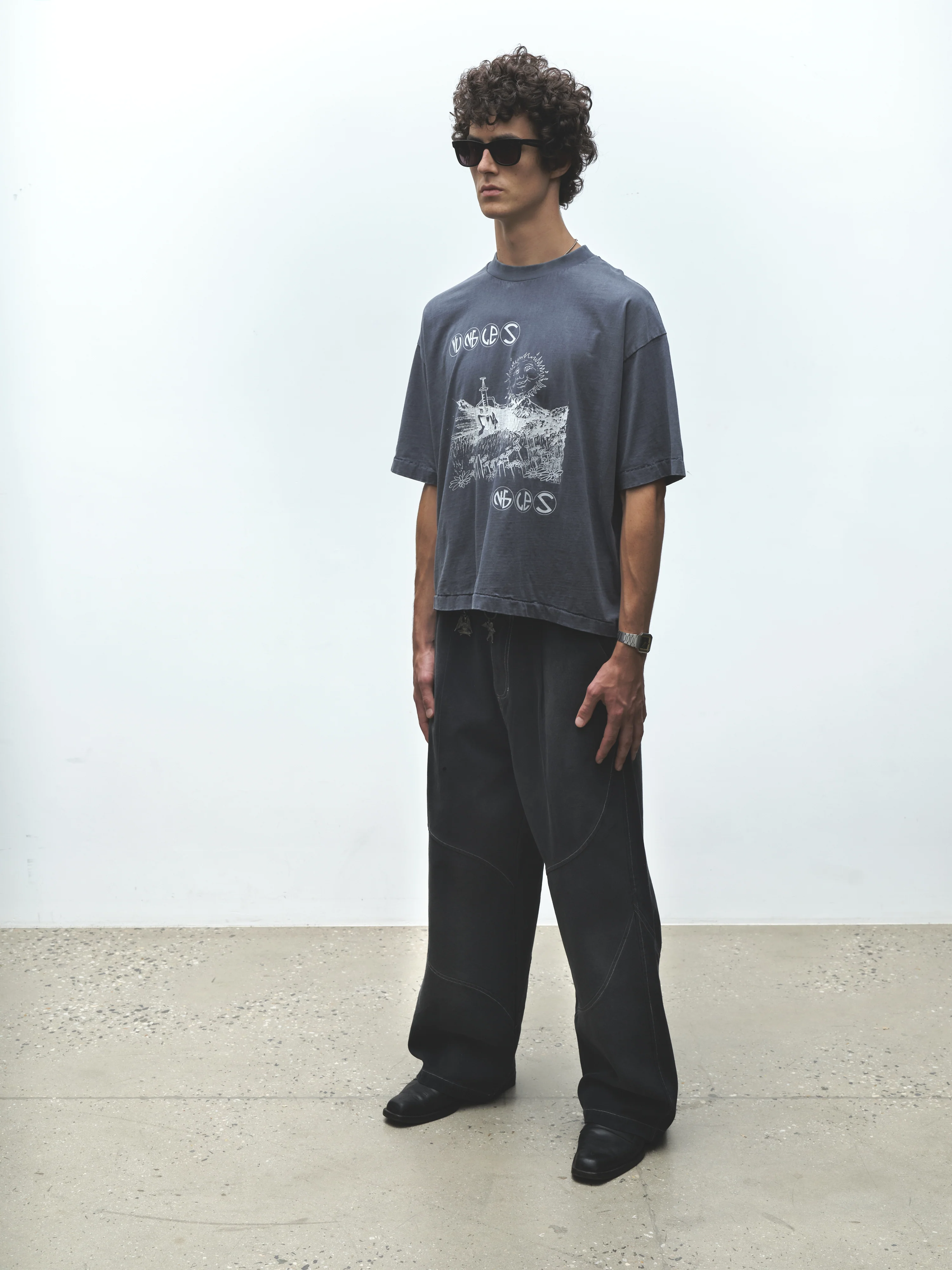 FIELD OF DAISIES TEE - Image 4