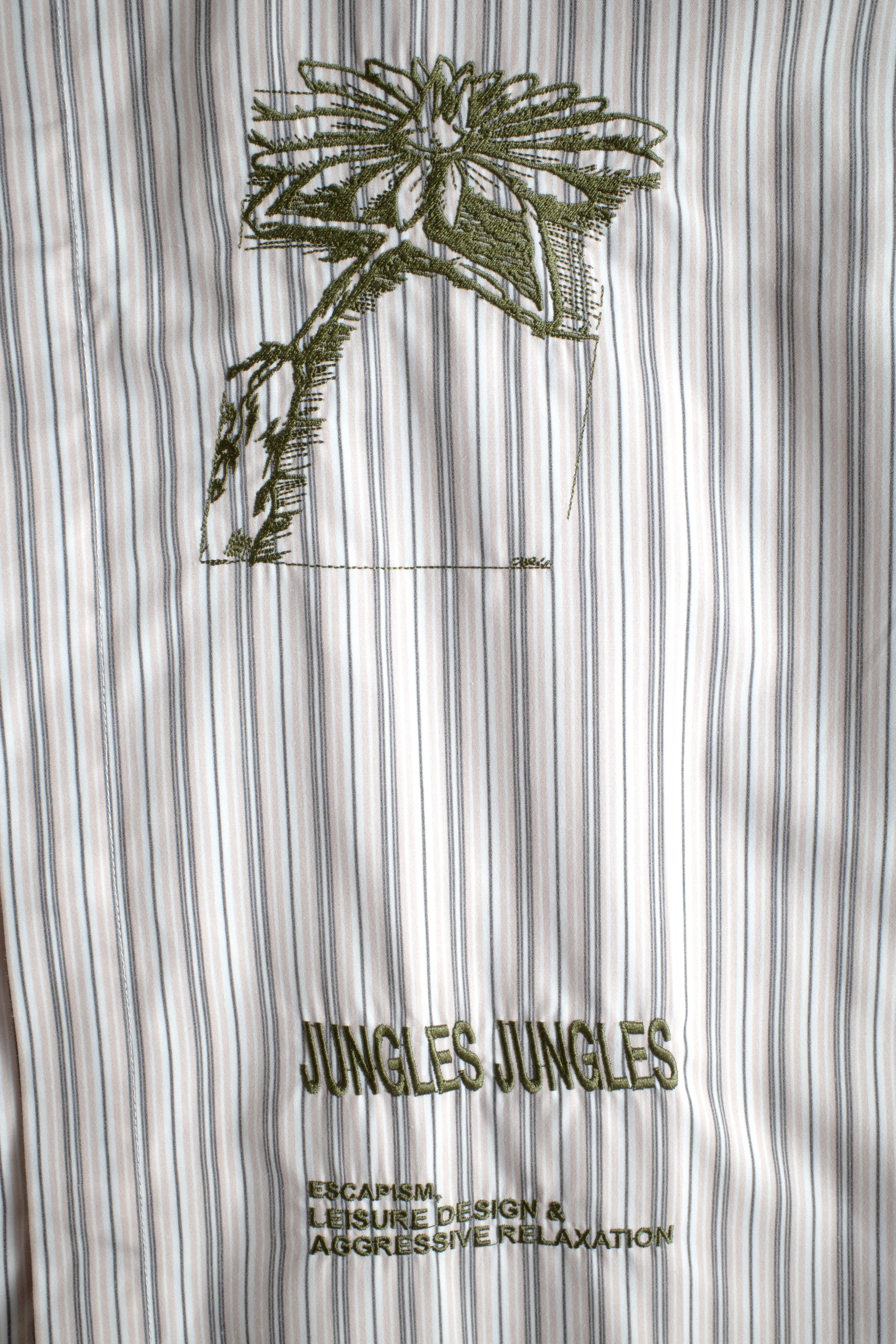 HARD TIMES BUTTON UP - Image 4
