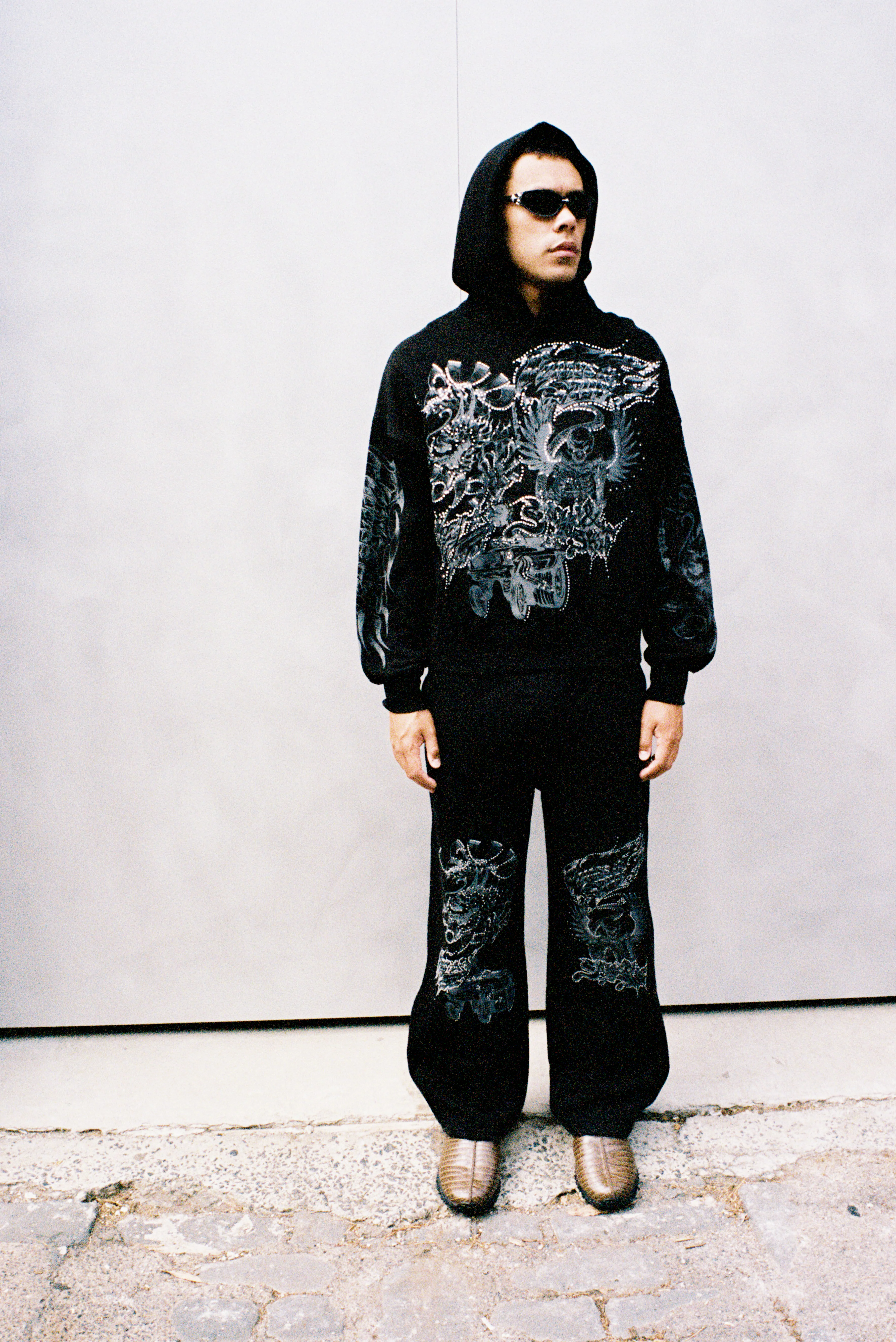 FLAMES & STUFF HOODIE BLACK - Image 5