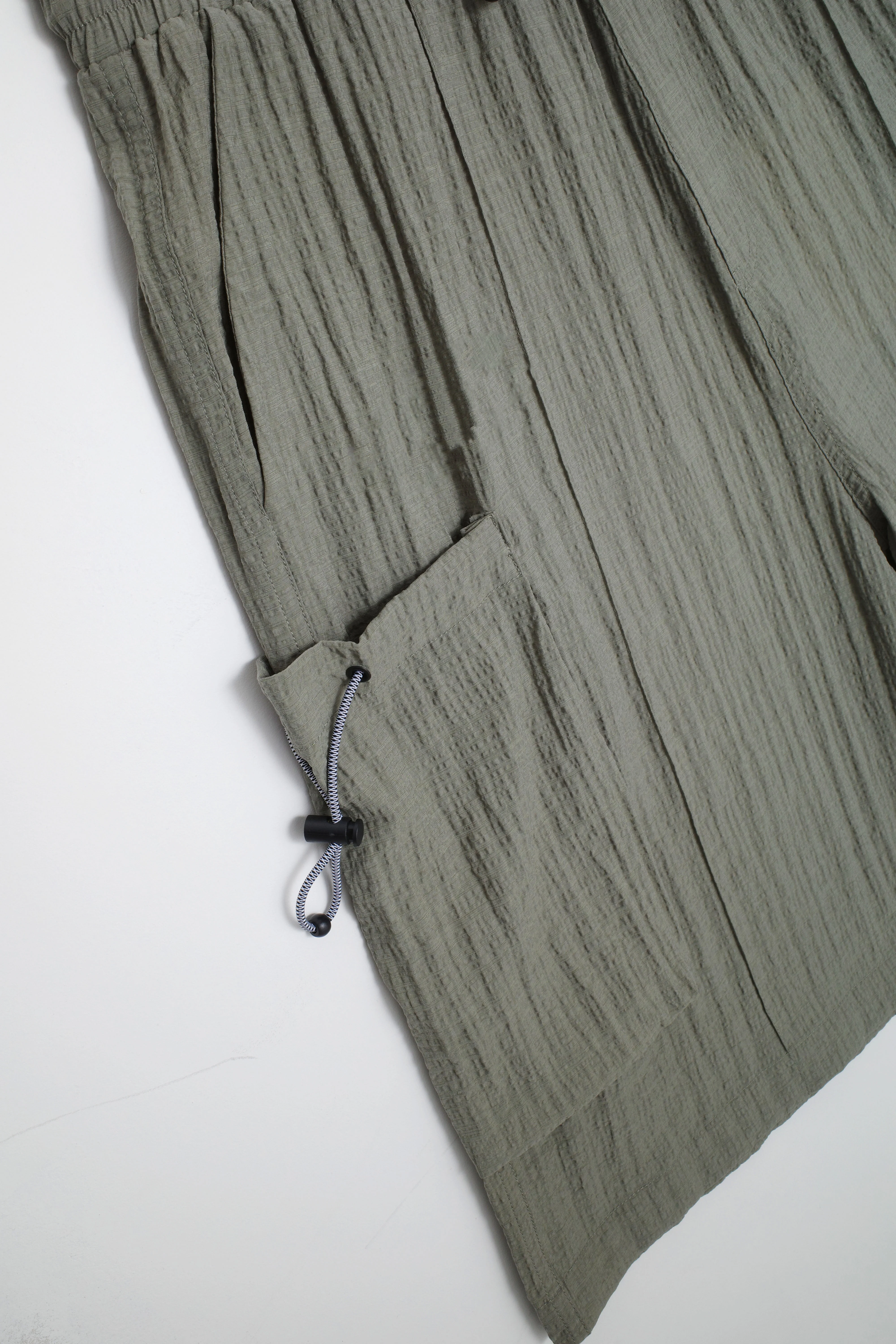 Oversized Pocket Shorts - Image 4